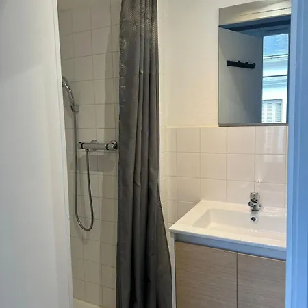A 350m De La Gare Appartement *