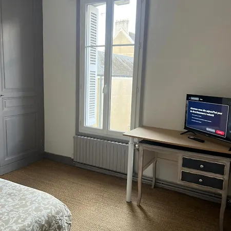 A 350m De La Gare تور