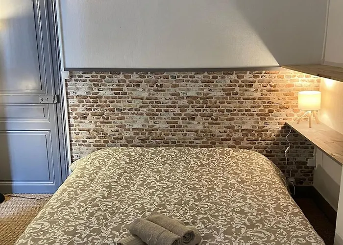 A 350m De La Gare تور